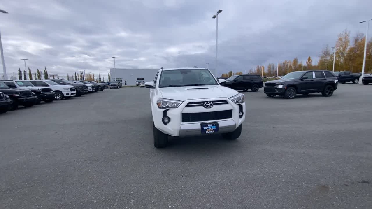 Thumbnail: 2024 Toyota 4Runner - 8