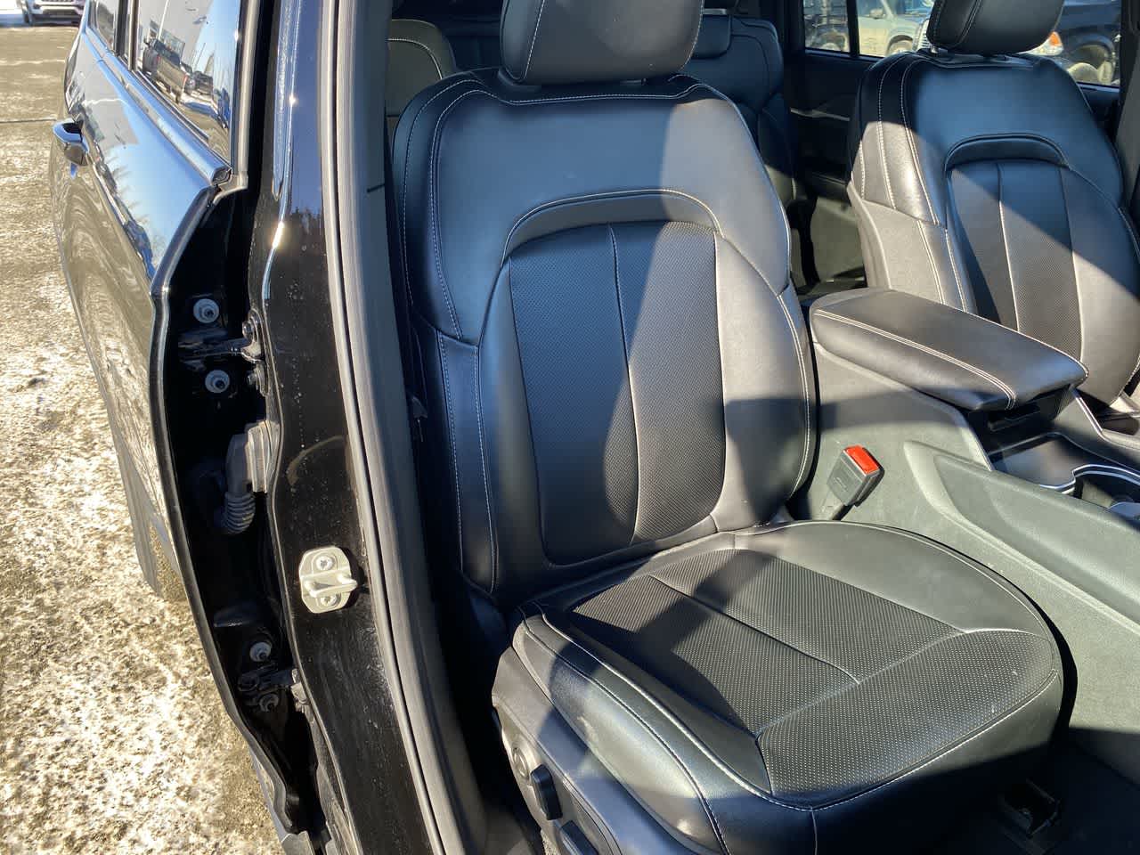 Thumbnail: 2024 Jeep Grand Cherokee L - 26