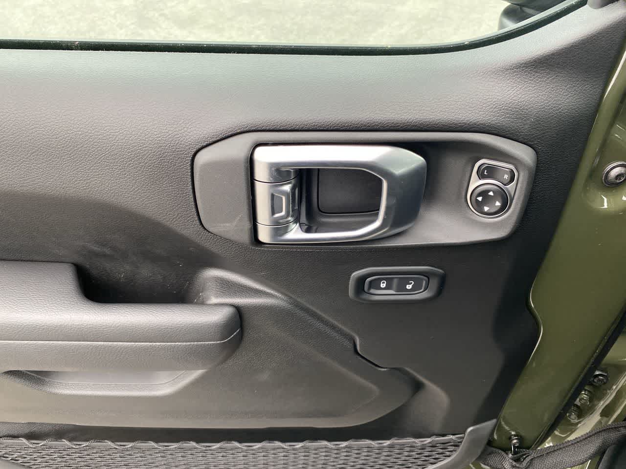 Thumbnail: 2023 Jeep Gladiator - 19