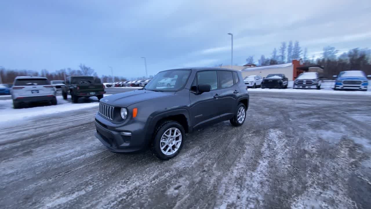 Thumbnail: 2023 Jeep Renegade - 9