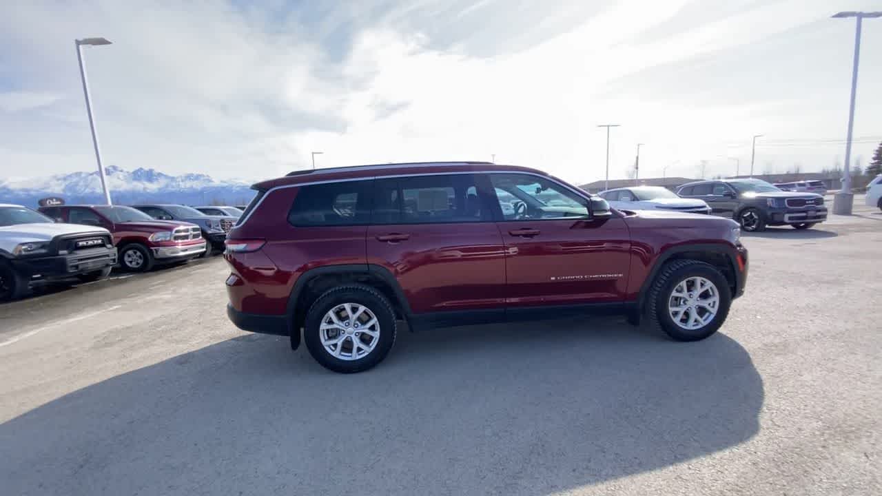 Thumbnail: 2023 Jeep Grand Cherokee - 15