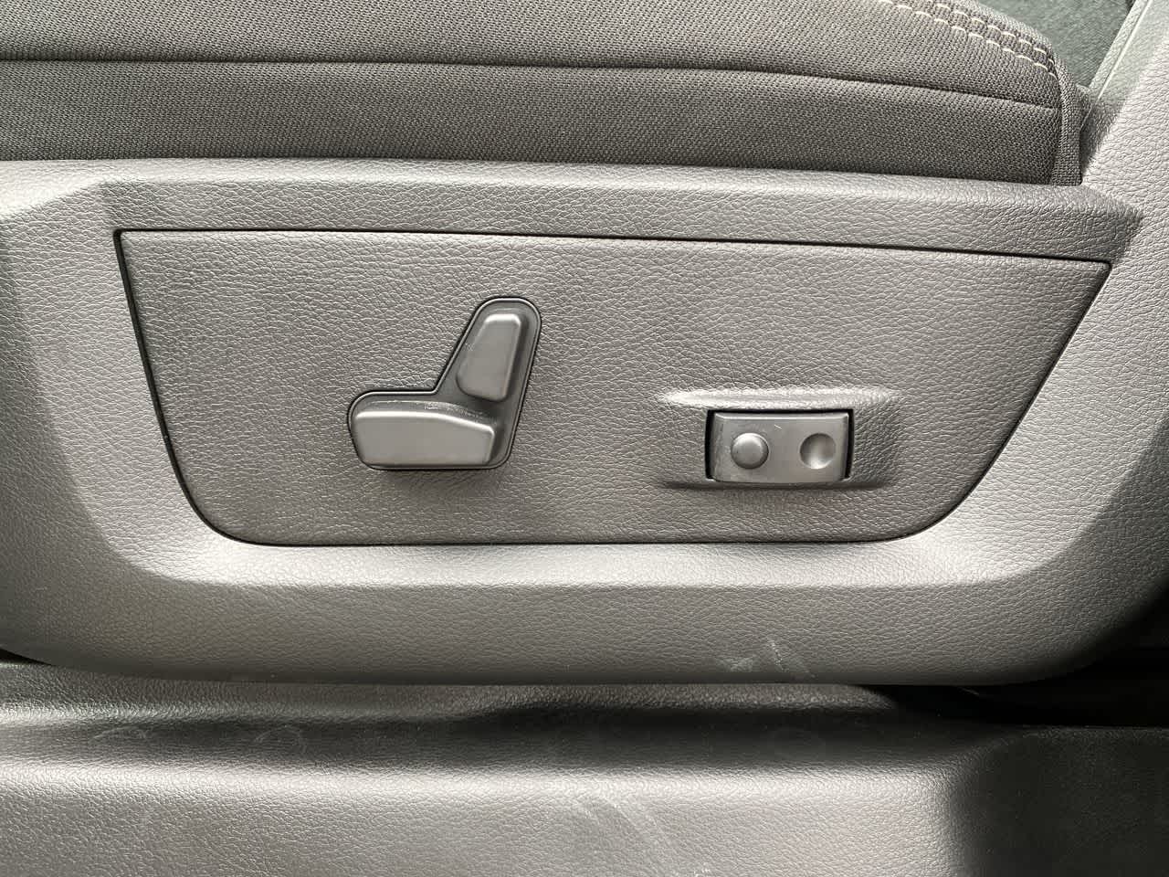 2026 RAM 2500 Big Horn - Photo 13
