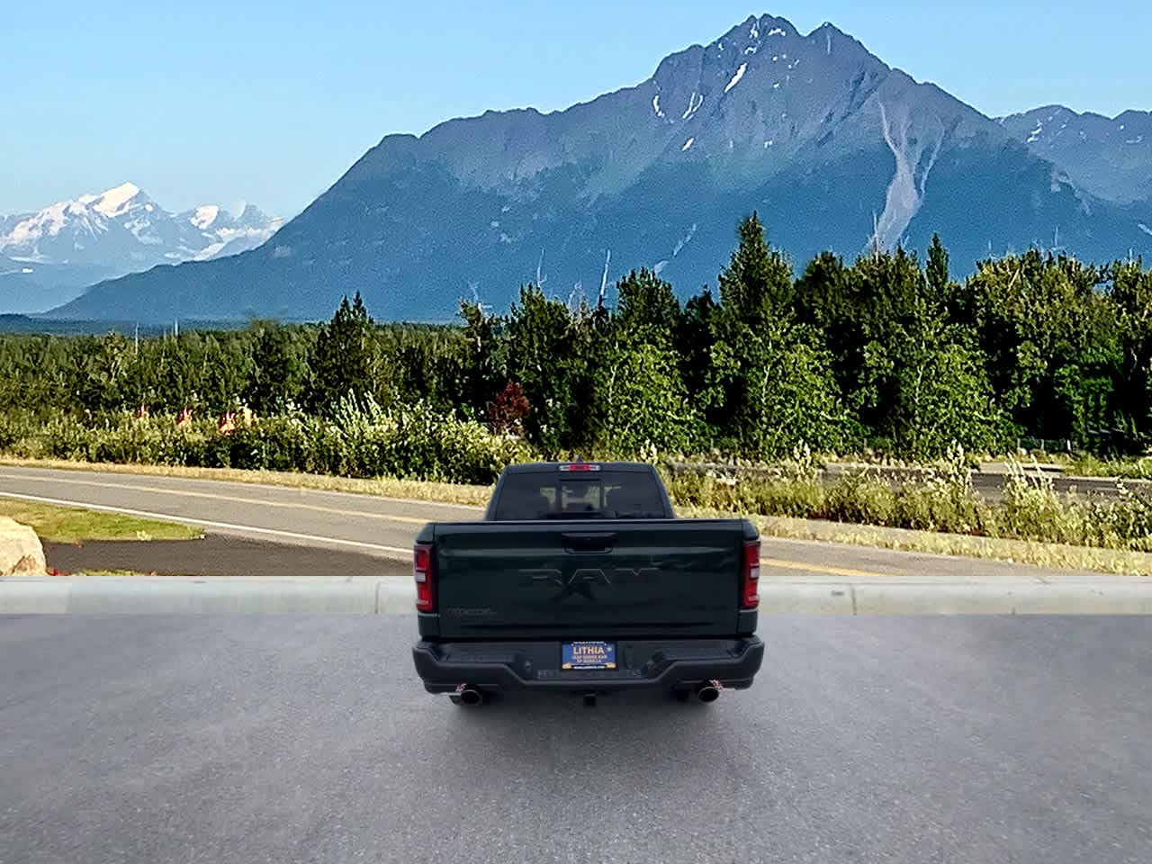 Thumbnail: 2026 RAM 1500 - 4