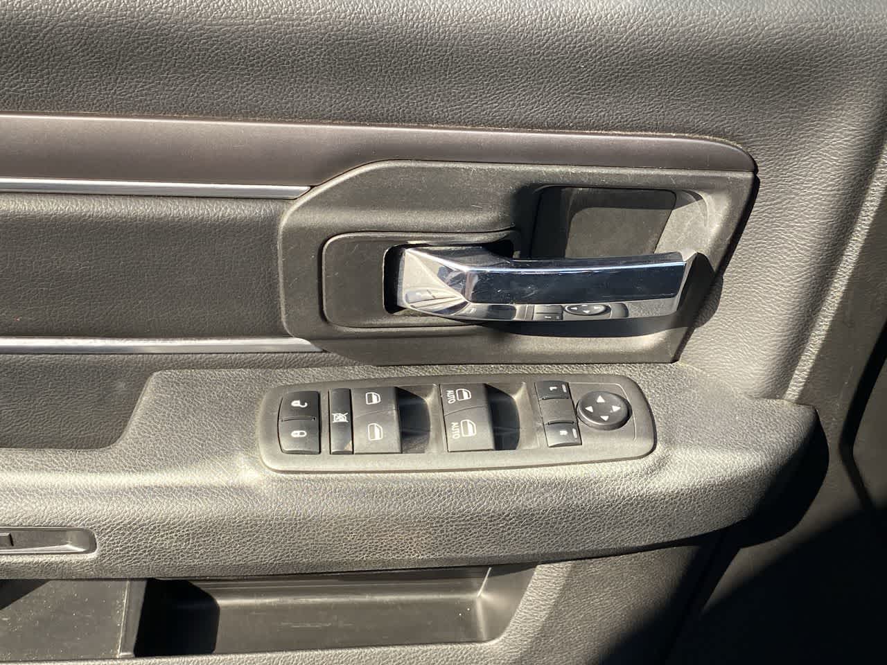Thumbnail: 2022 RAM 1500 Classic - 19