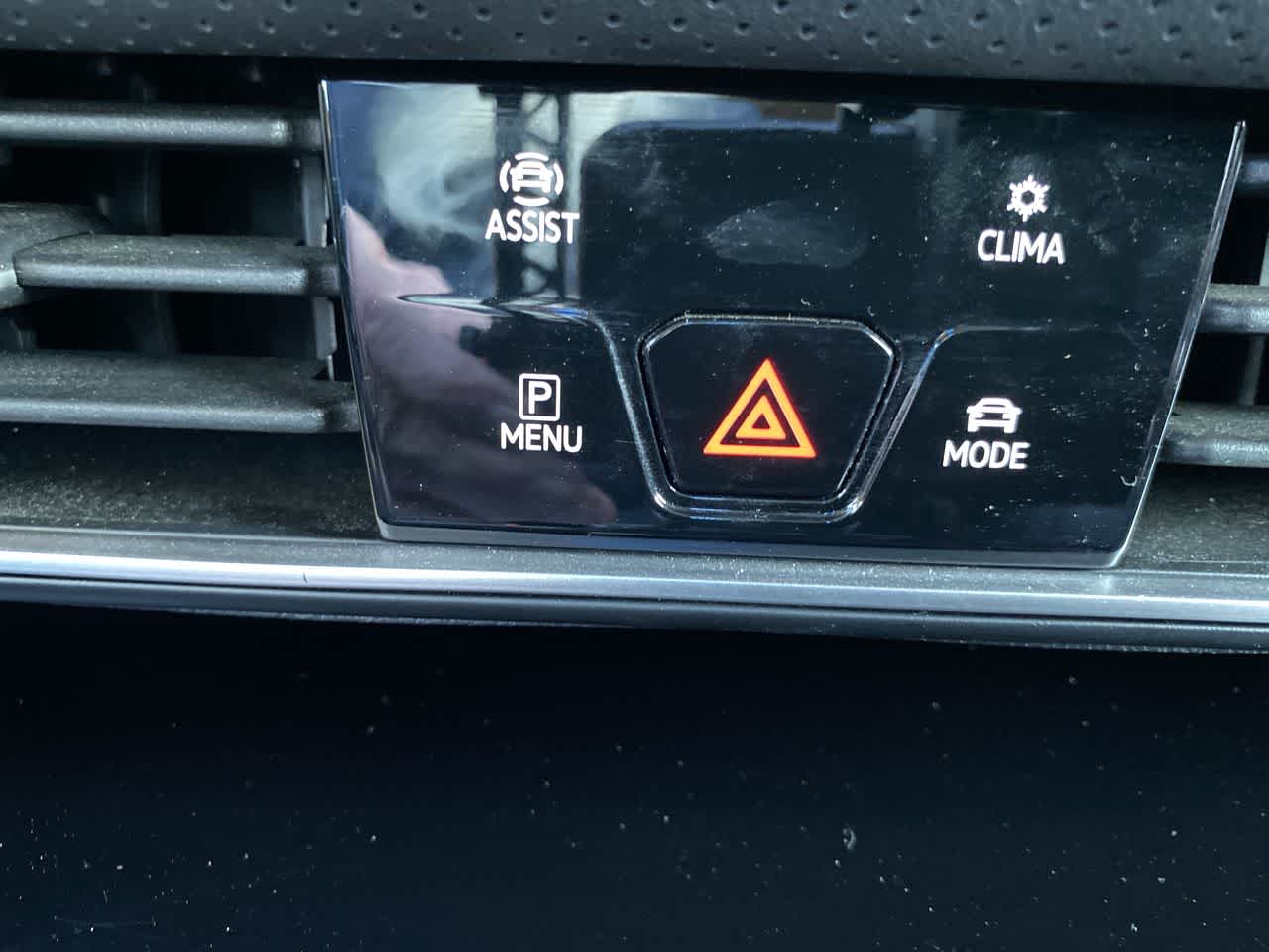 Thumbnail: 2024 Volkswagen Atlas - 22