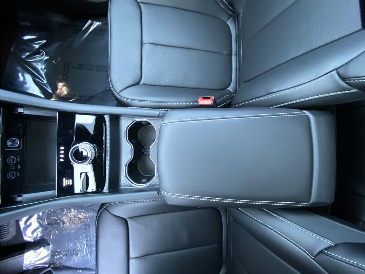 Thumbnail: 2025 Jeep Grand Cherokee - 22