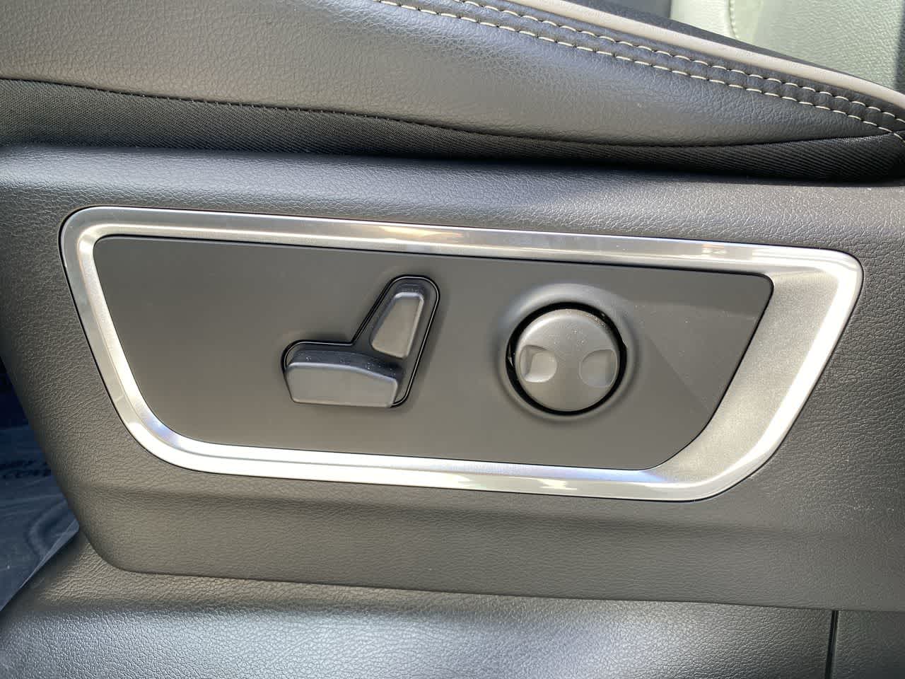 Thumbnail: 2026 RAM 1500 - 12