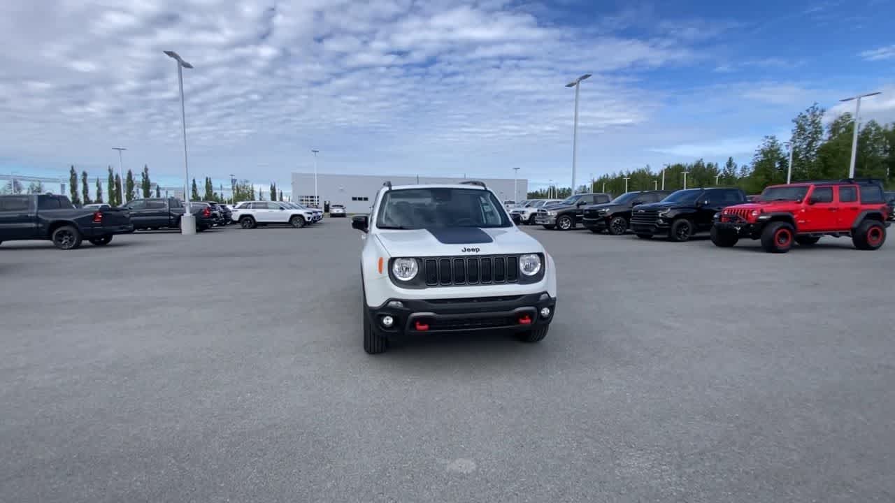 Thumbnail: 2023 Jeep Renegade - 8