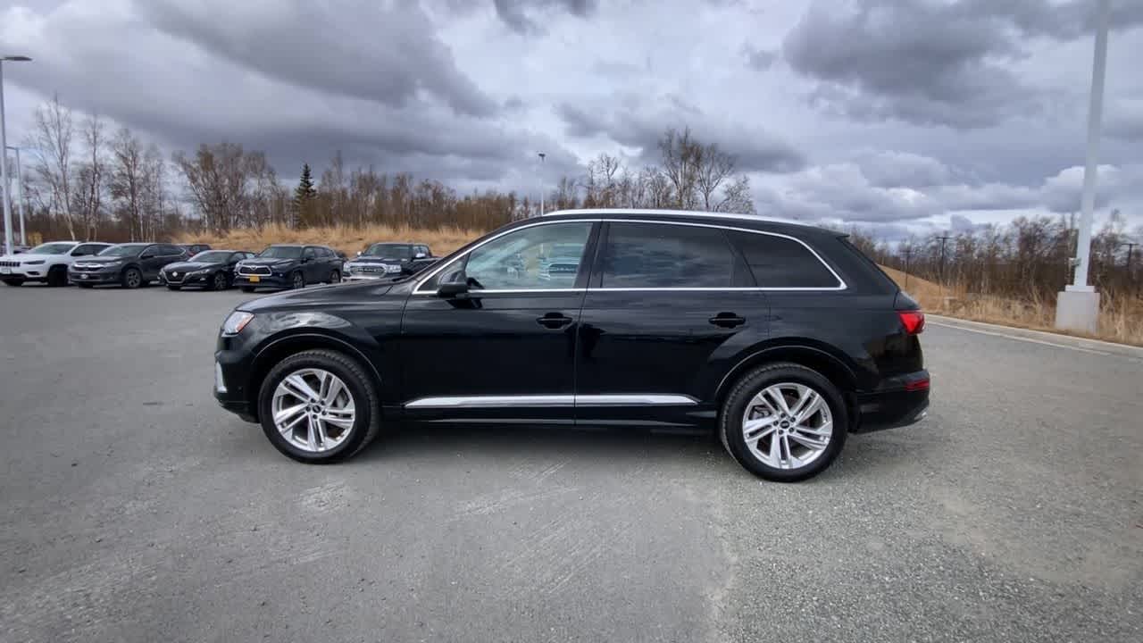 Thumbnail: 2023 Audi Q7 - 7