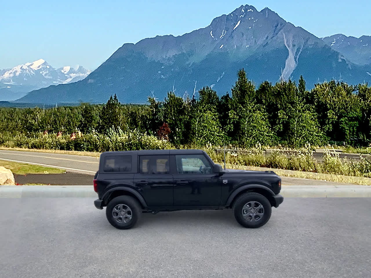 Thumbnail: 2025 Ford Bronco - 6