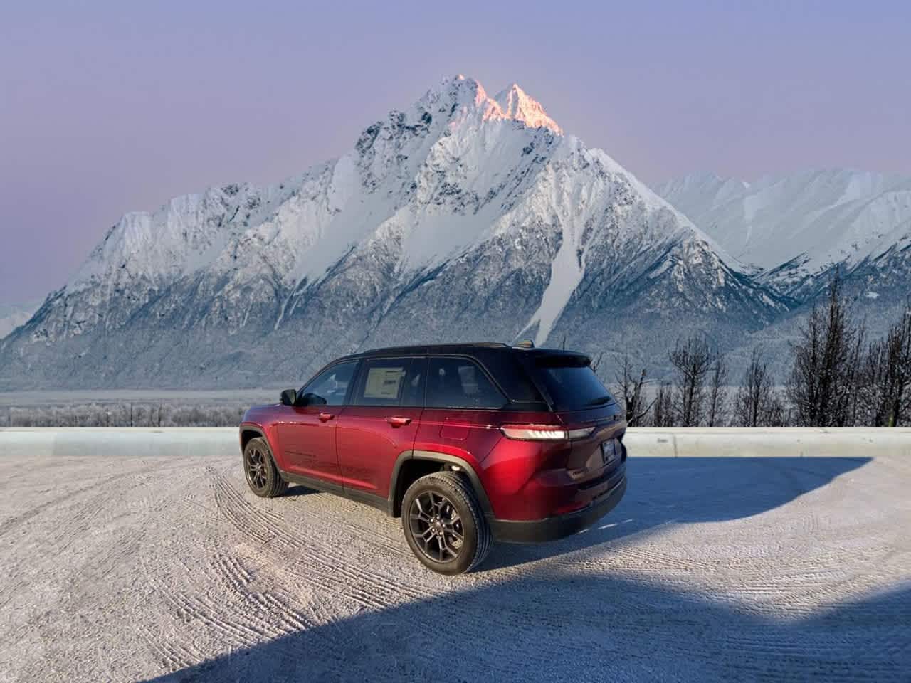 Thumbnail: 2025 Jeep Grand Cherokee - 3