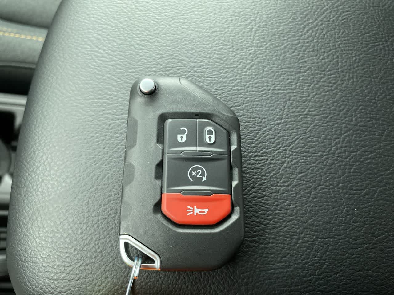 Thumbnail: 2025 Jeep Gladiator - 24