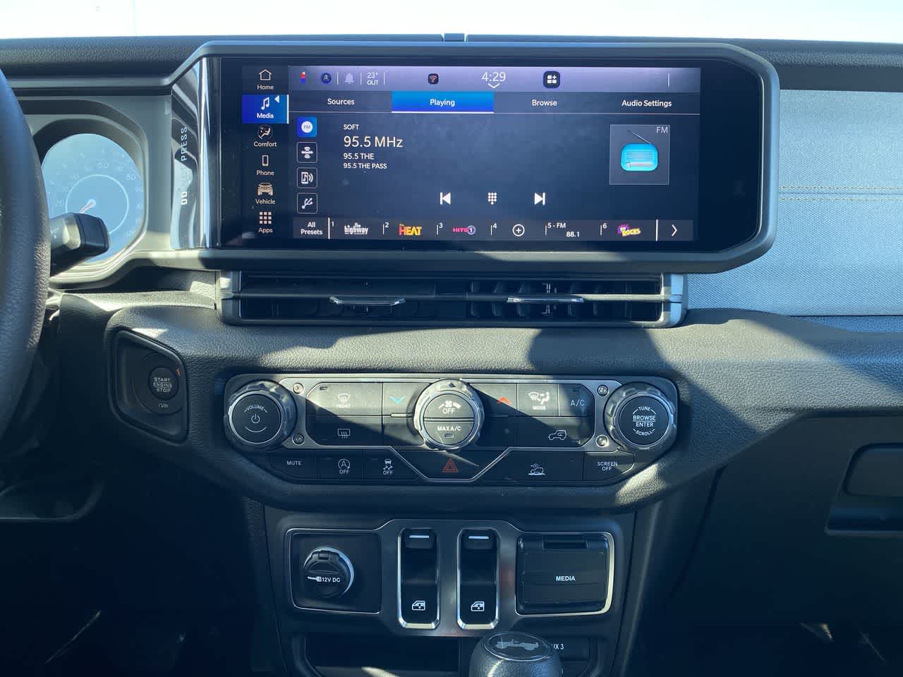 Thumbnail: 2026 Jeep Wrangler - 22