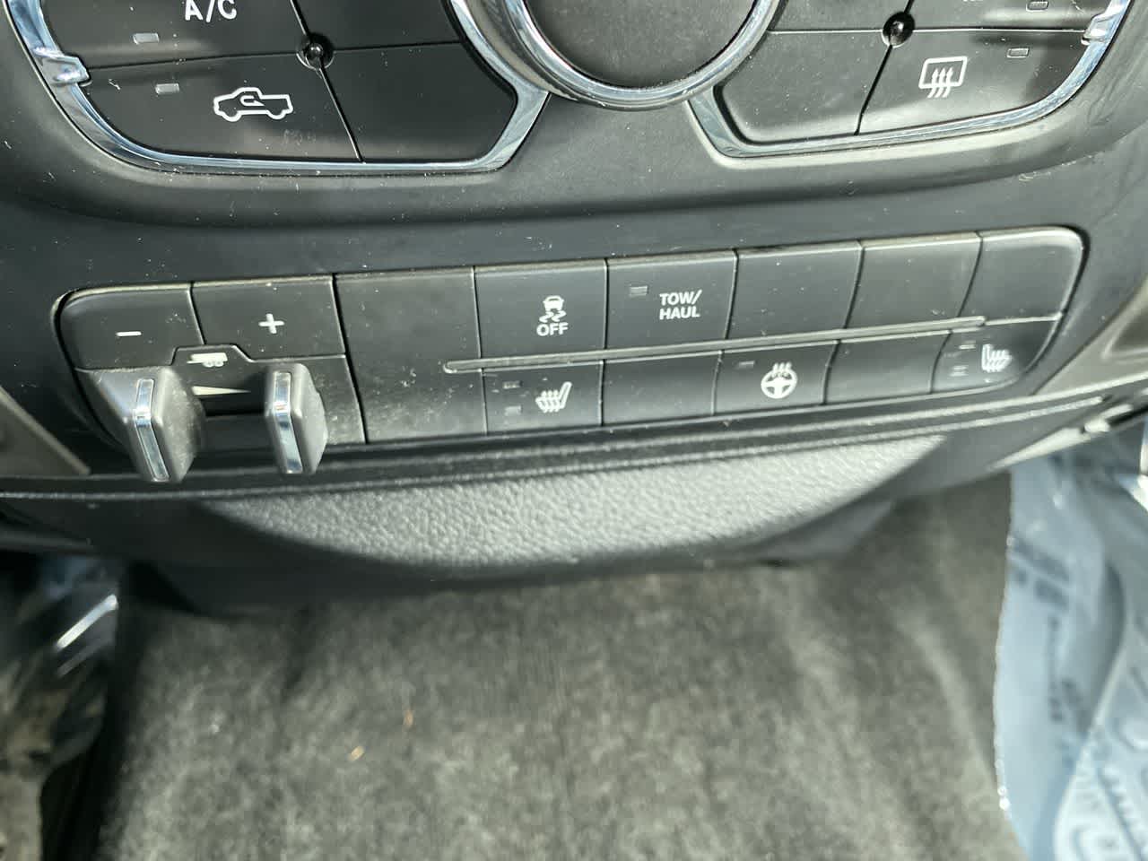 Thumbnail: 2013 RAM 1500 - 28
