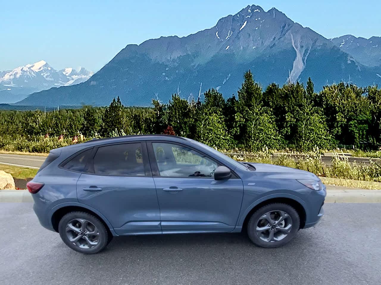 Thumbnail: 2023 Ford Escape - 8
