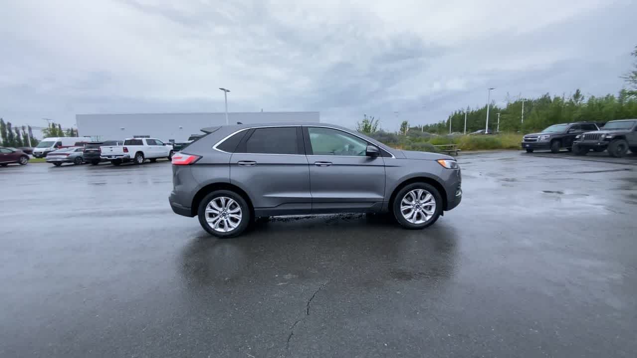 Thumbnail: 2022 Ford Edge - 15