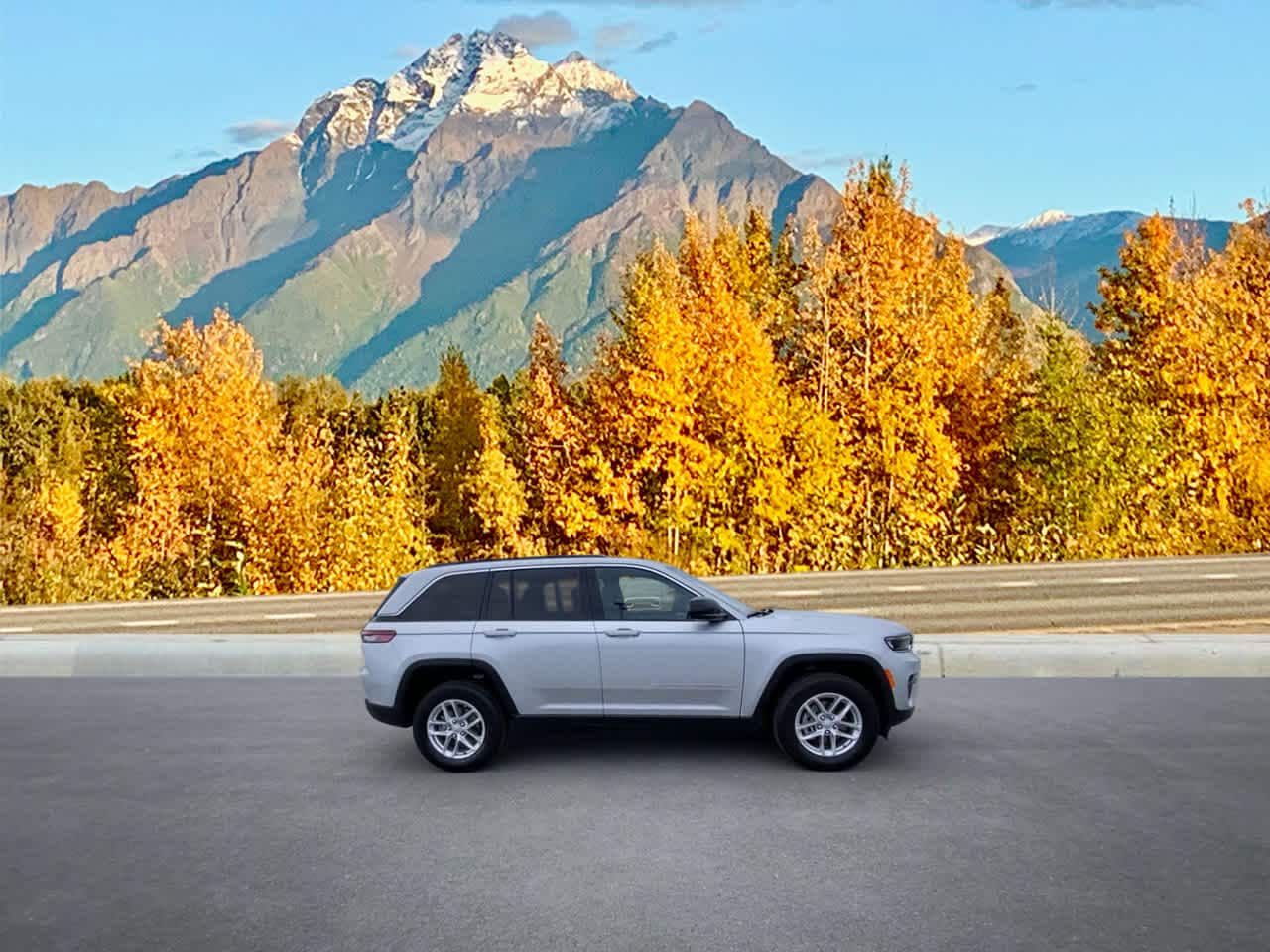 Thumbnail: 2025 Jeep Grand Cherokee - 6