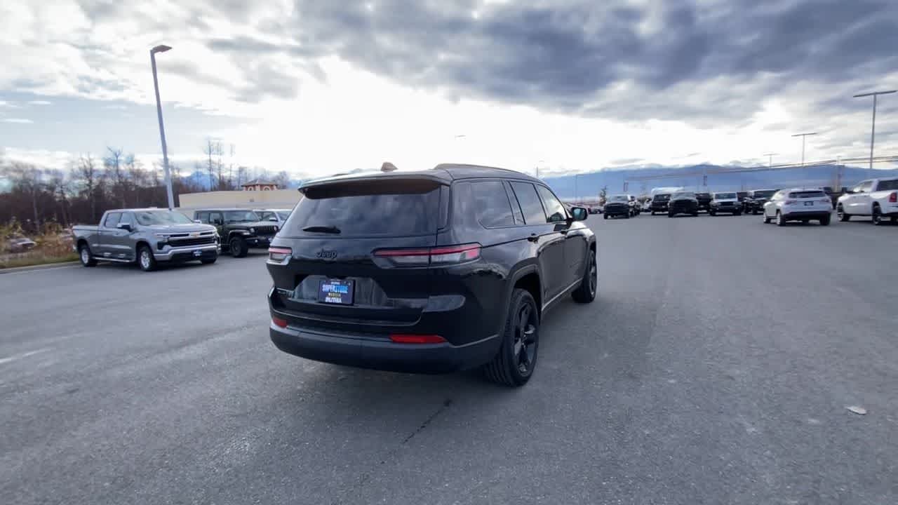 Thumbnail: 2025 Jeep Grand Cherokee - 13