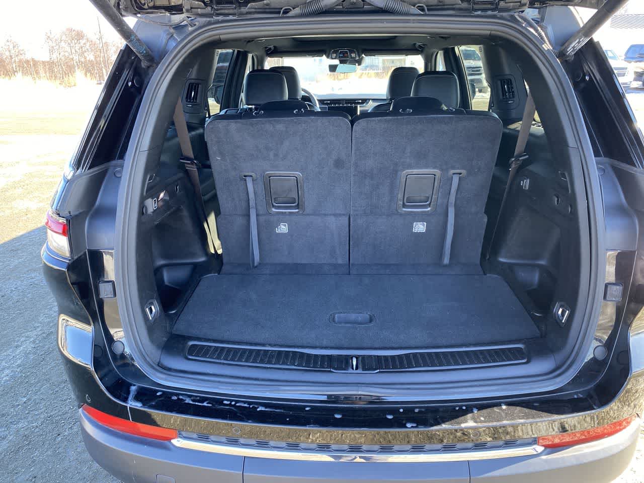 Thumbnail: 2024 Jeep Grand Cherokee L - 25