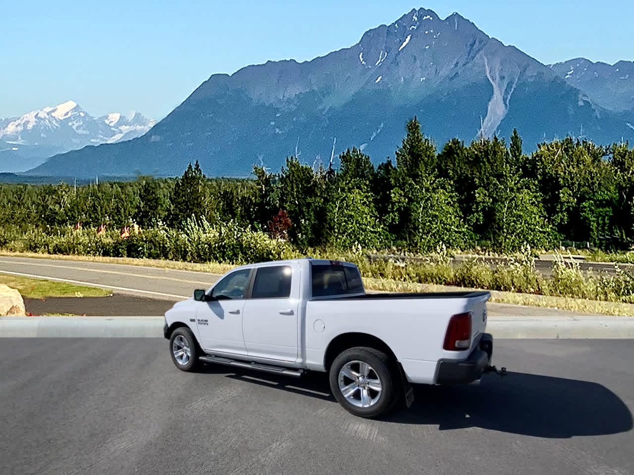 2017 RAM 1500 Sport 3