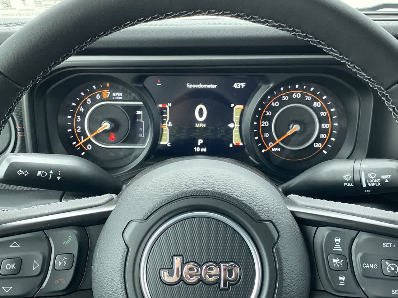 Thumbnail: 2025 Jeep Gladiator - 15