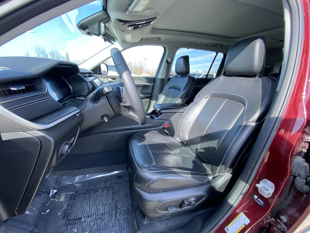 Thumbnail: 2023 Jeep Grand Cherokee - 11
