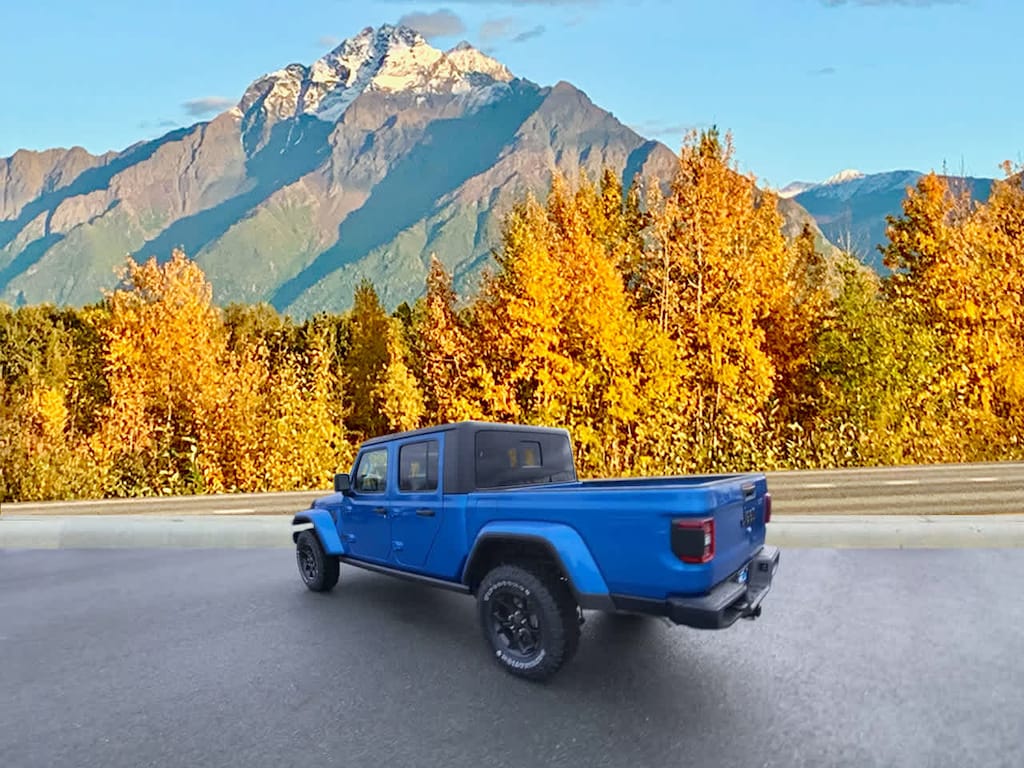 New 2025 Jeep Gladiator WILLYS 4X4 Pickup