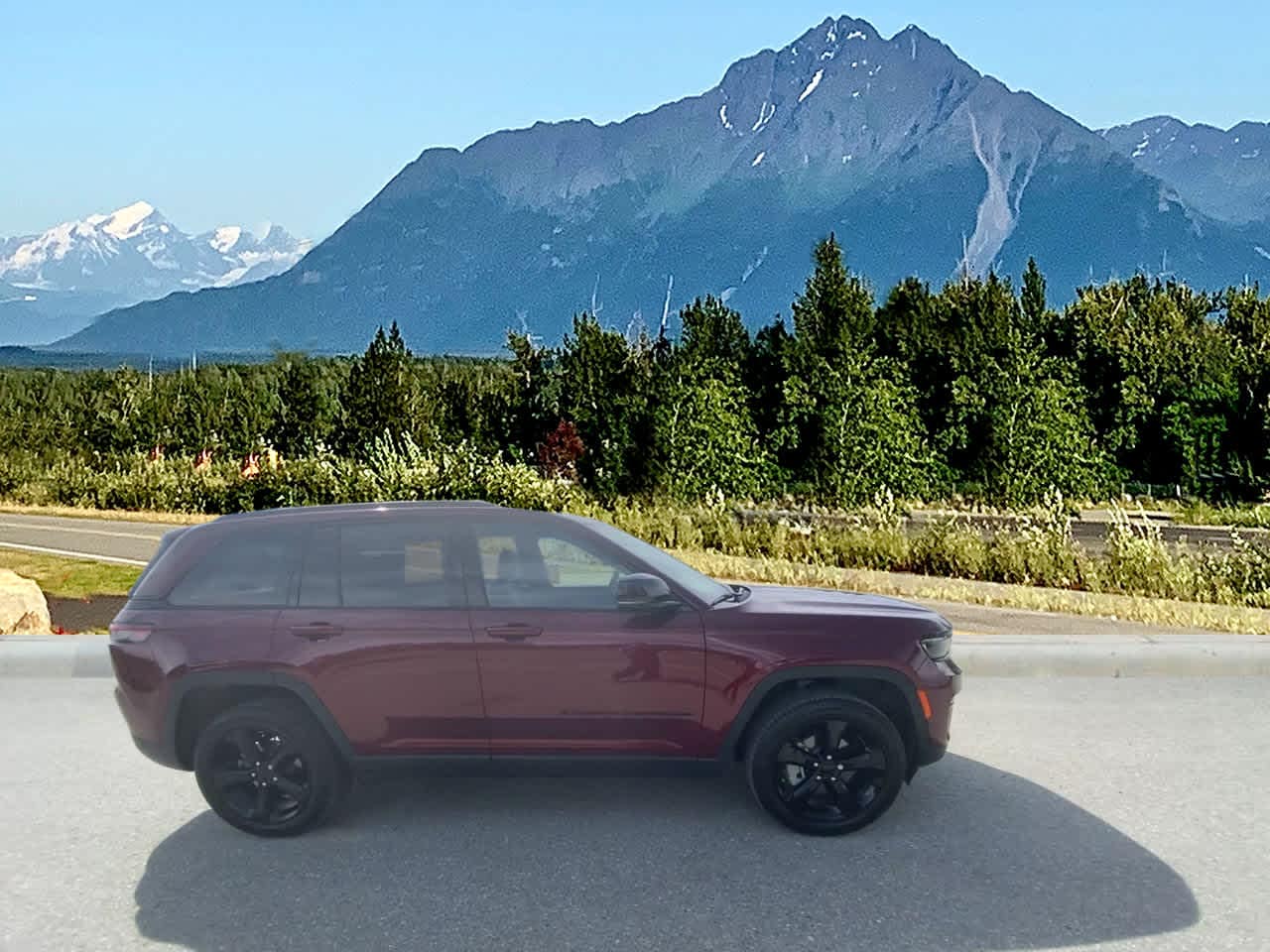 Thumbnail: 2025 Jeep Grand Cherokee - 6
