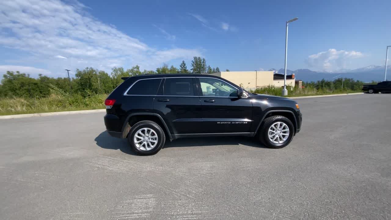 Thumbnail: 2022 Jeep Grand Cherokee - 15