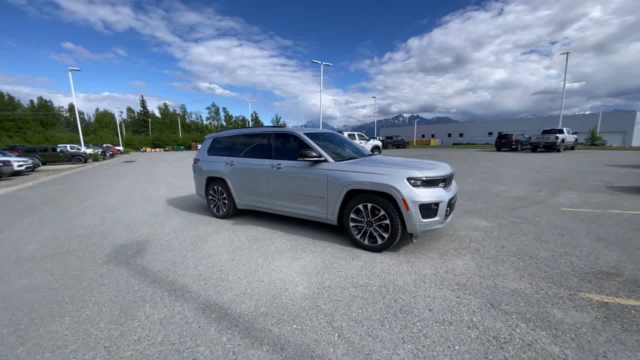 Thumbnail: 2023 Jeep Grand Cherokee - 7