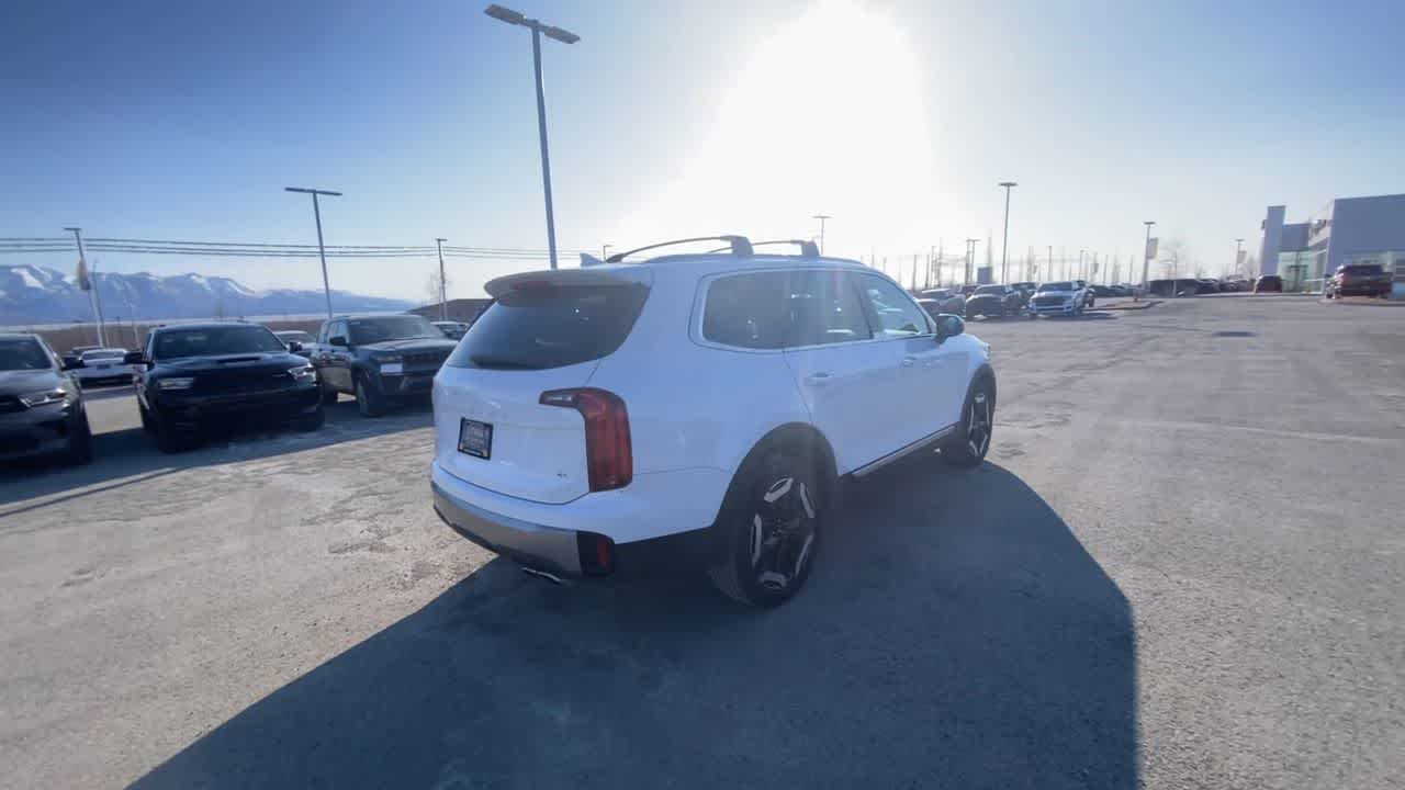 Thumbnail: 2025 Kia Telluride - 13
