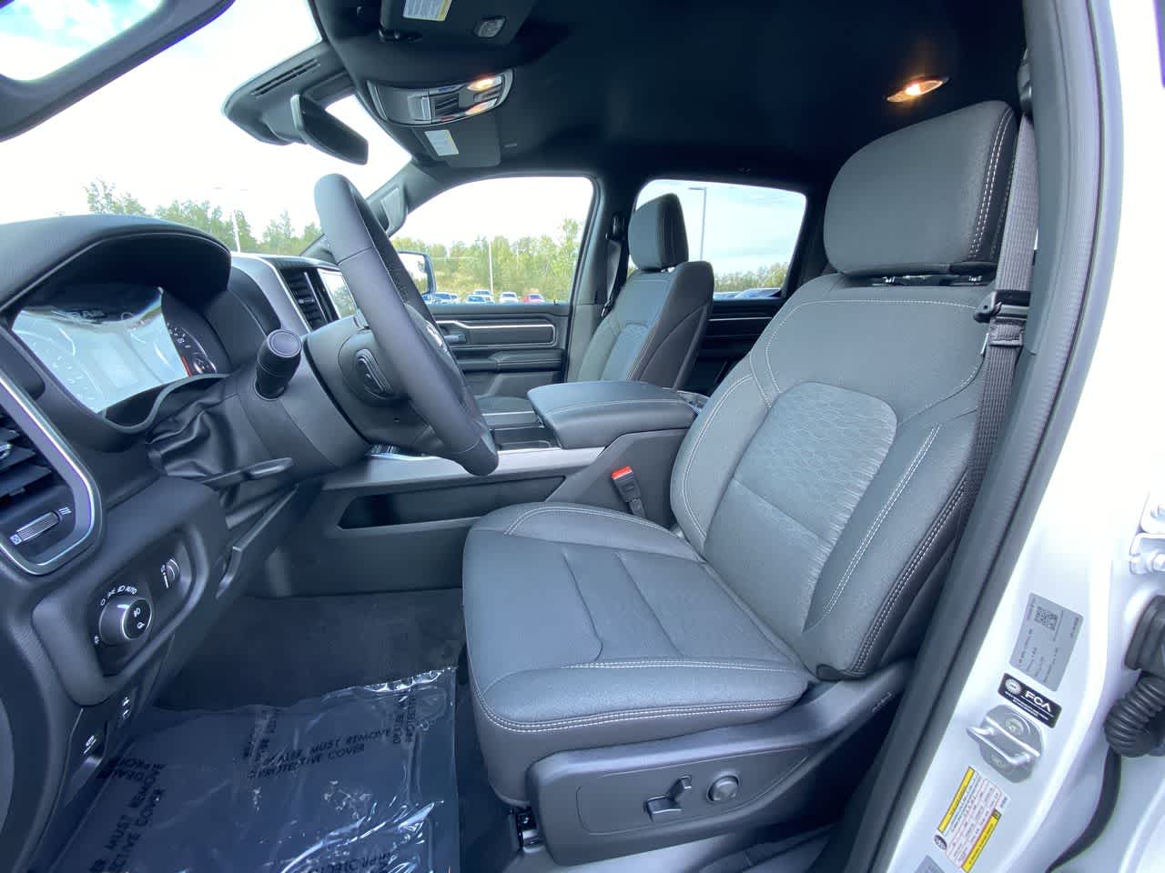 Thumbnail: 2025 RAM 1500 - 11