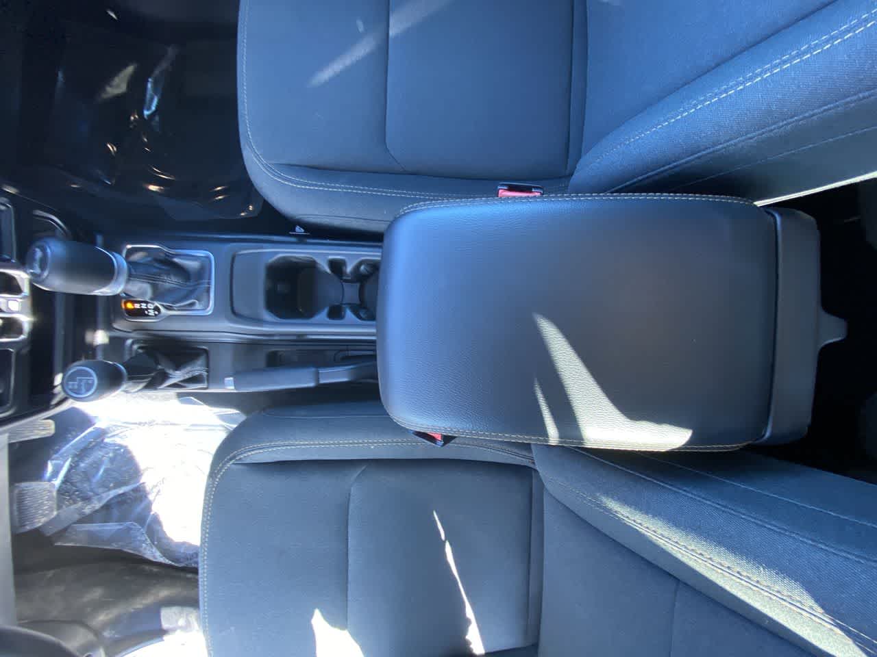 Thumbnail: 2025 Jeep Wrangler - 27