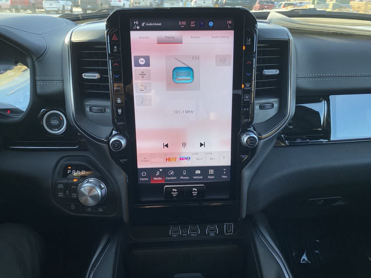 Thumbnail: 2025 RAM 1500 - 22