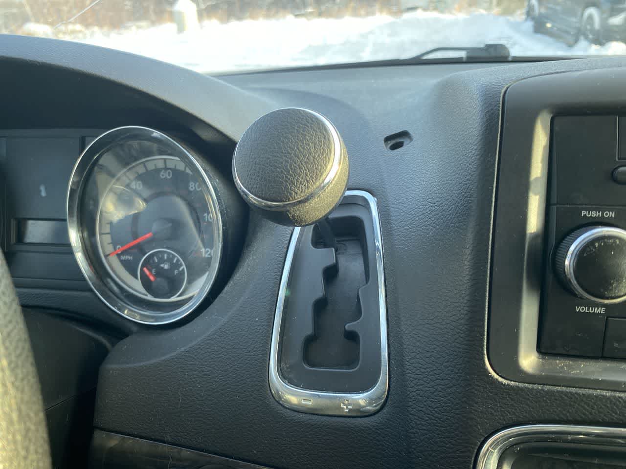 Thumbnail: 2015 Dodge Grand Caravan - 19