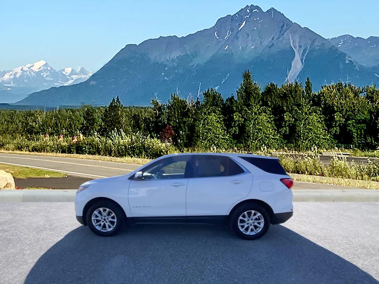 Used 2019 Chevrolet Equinox 2FL with VIN 2GNAXTEV0K6153002 for sale in Wasilla, AK