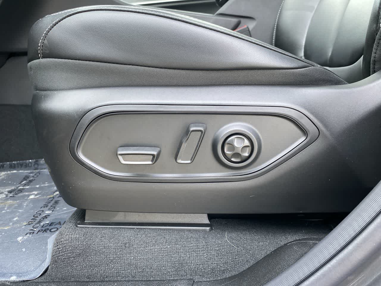 Thumbnail: 2026 Jeep Grand Cherokee - 12