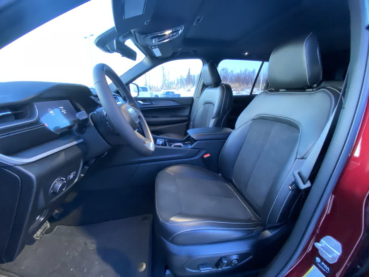 Thumbnail: 2025 Jeep Grand Cherokee - 11