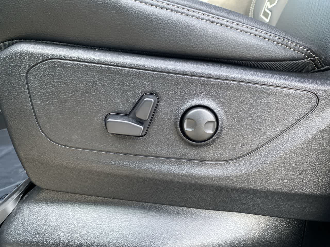 Thumbnail: 2026 RAM 1500 - 12