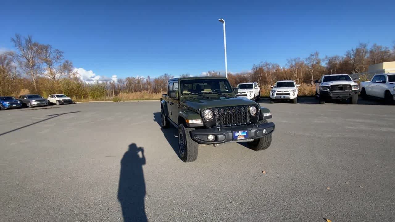 Thumbnail: 2022 Jeep Gladiator - 12