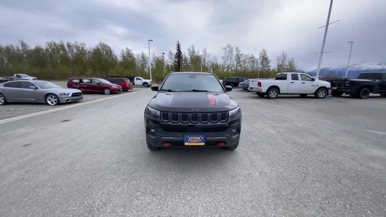 Thumbnail: 2025 Jeep Compass - 8