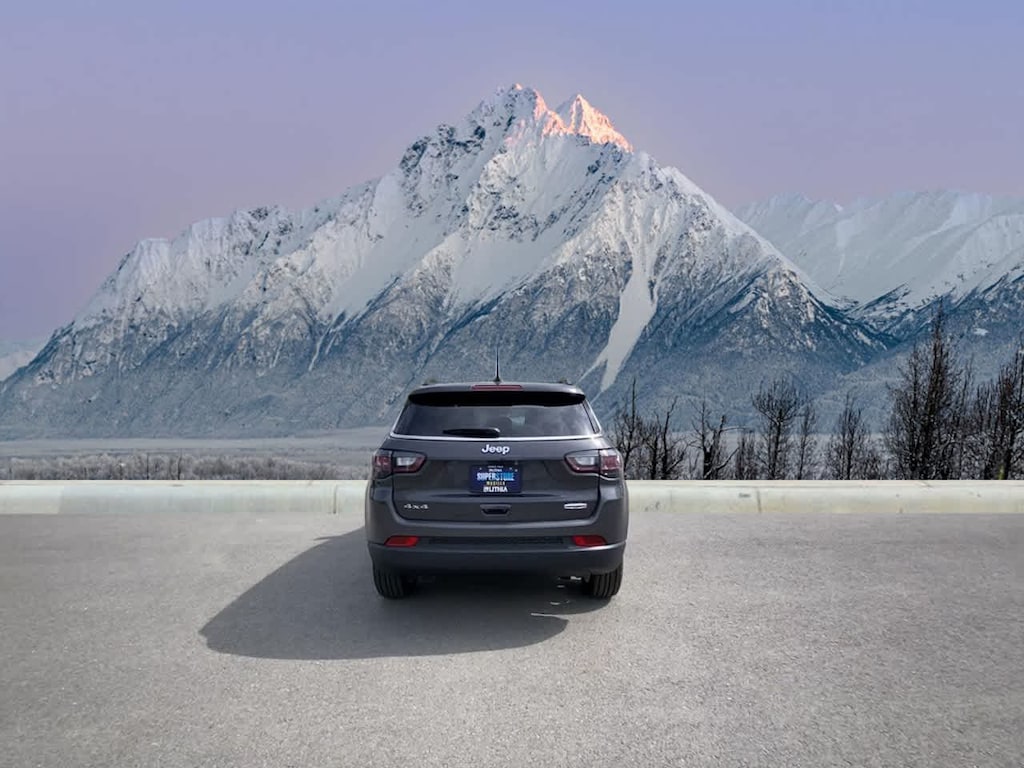 Used 2024 Jeep Compass Latitude Lux SUV