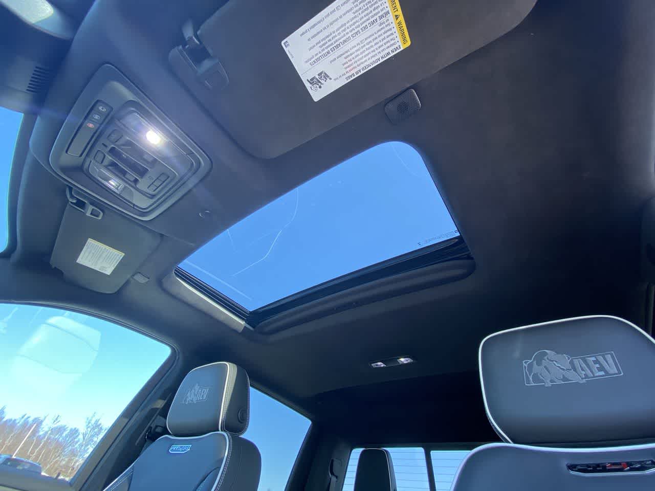 Thumbnail: 2024 GMC Sierra 1500 - 23