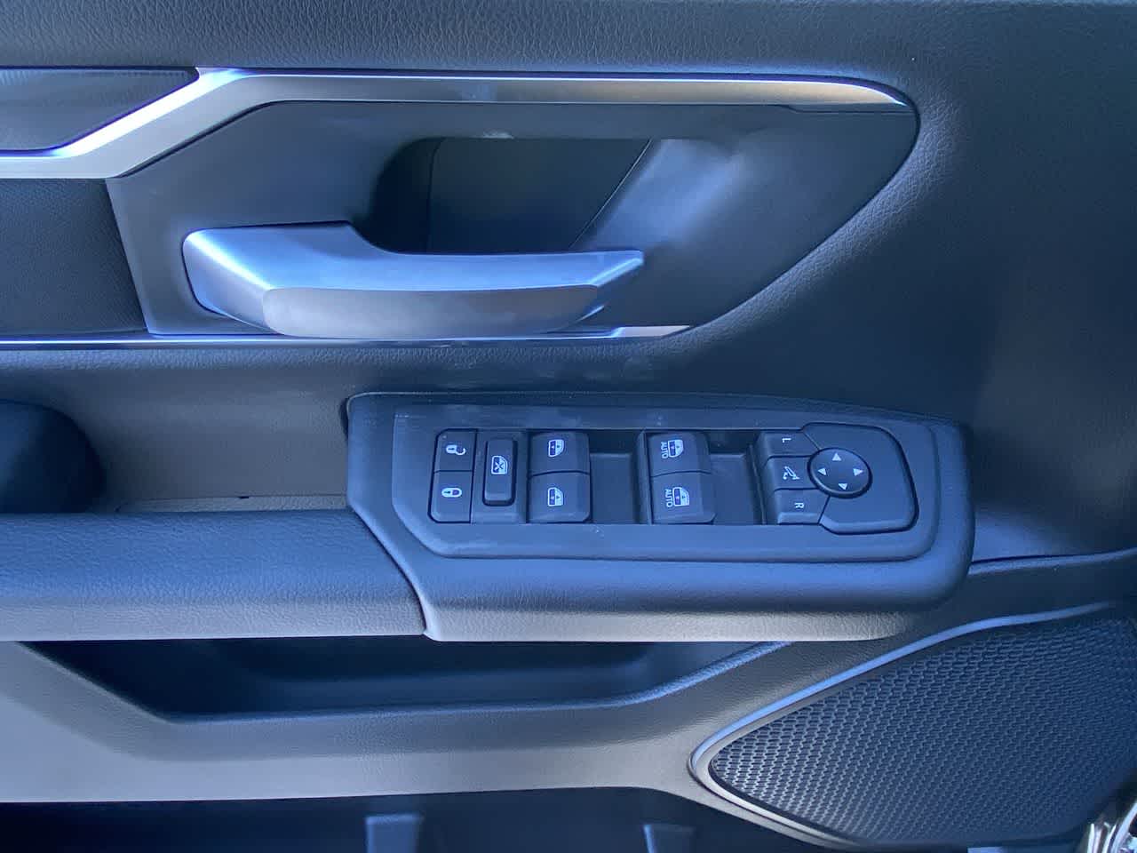 Thumbnail: 2026 RAM 1500 - 13