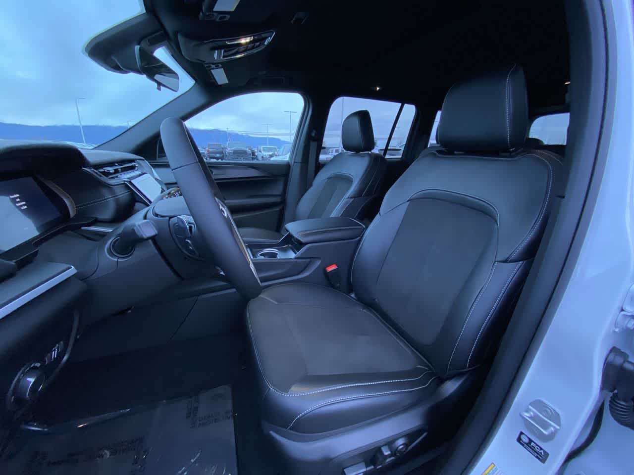 Thumbnail: 2025 Jeep Grand Cherokee - 11