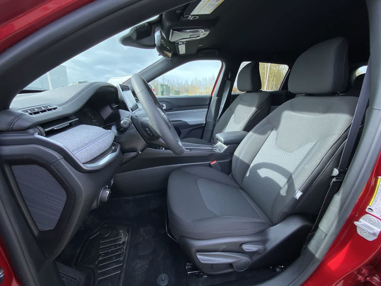 Thumbnail: 2025 Jeep Compass - 17