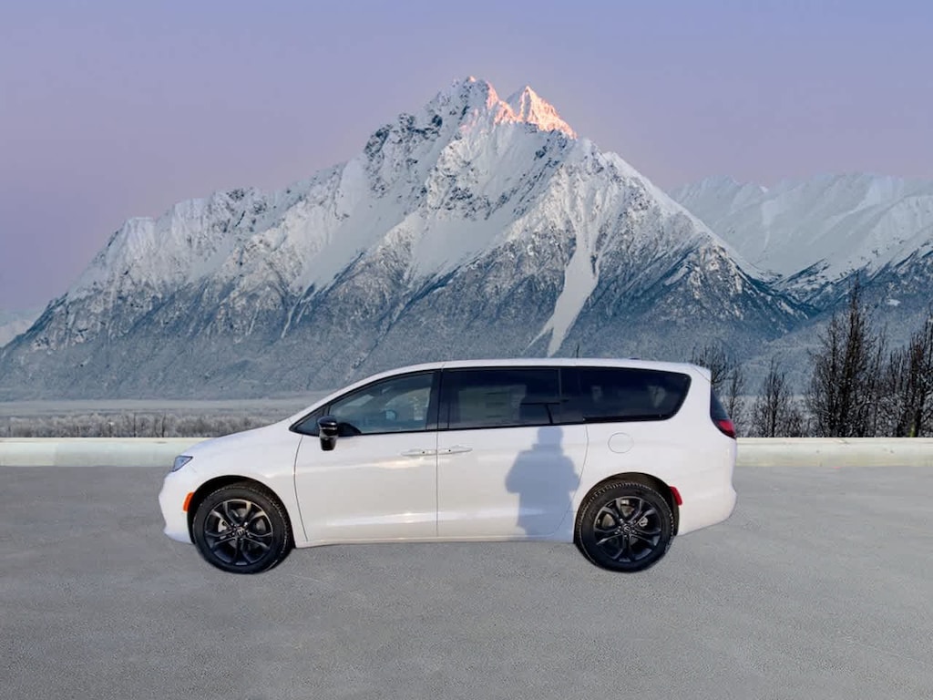 New 2026 Chrysler Pacifica SELECT AWD Passenger Van
