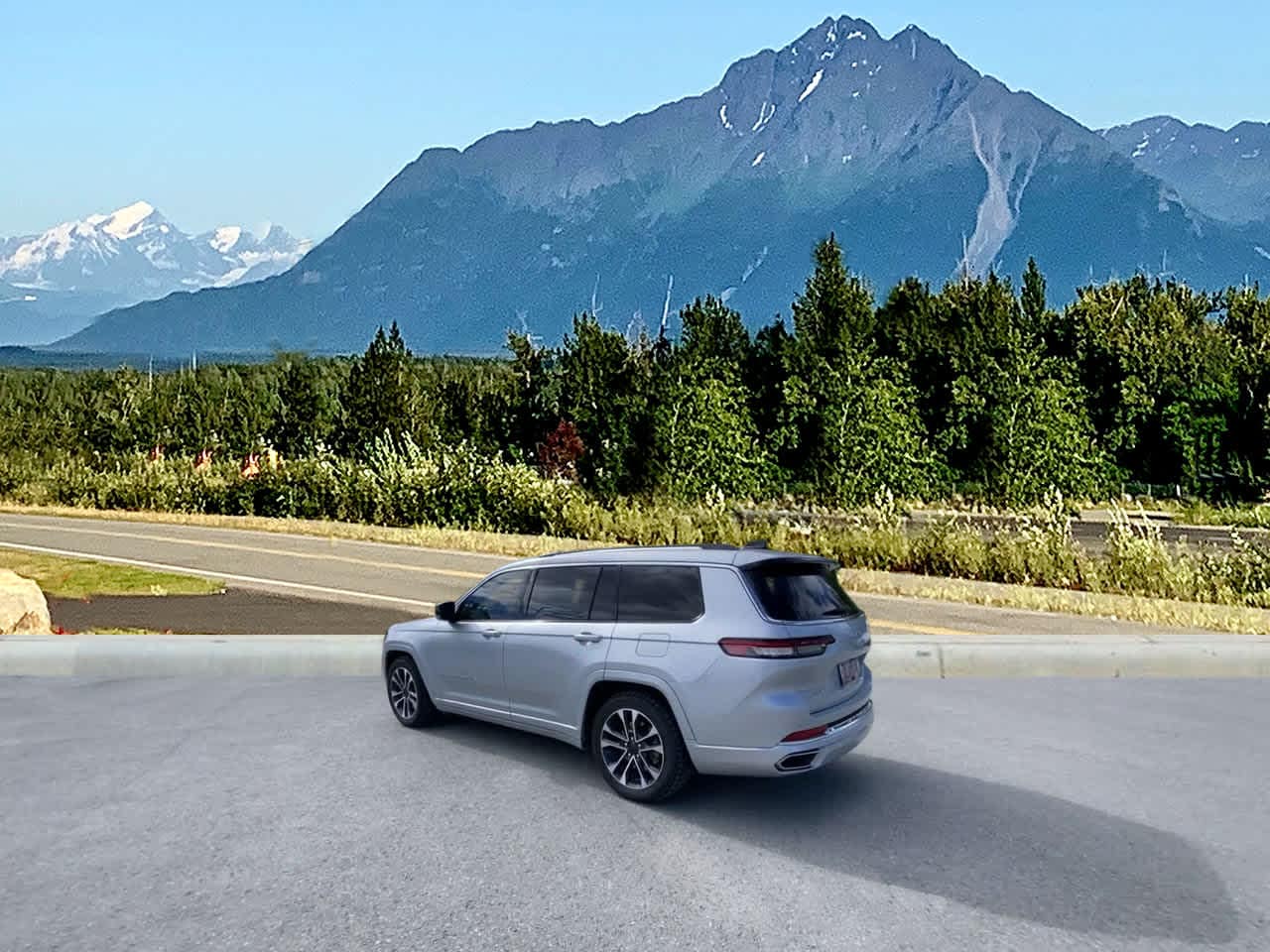 Thumbnail: 2023 Jeep Grand Cherokee - 3
