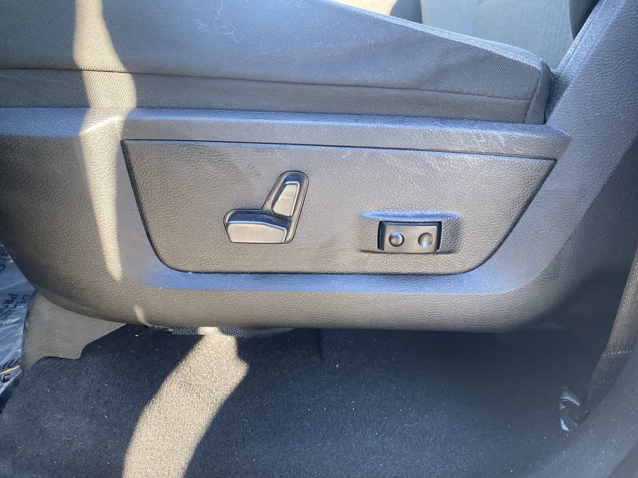 Thumbnail: 2022 RAM 1500 Classic - 12