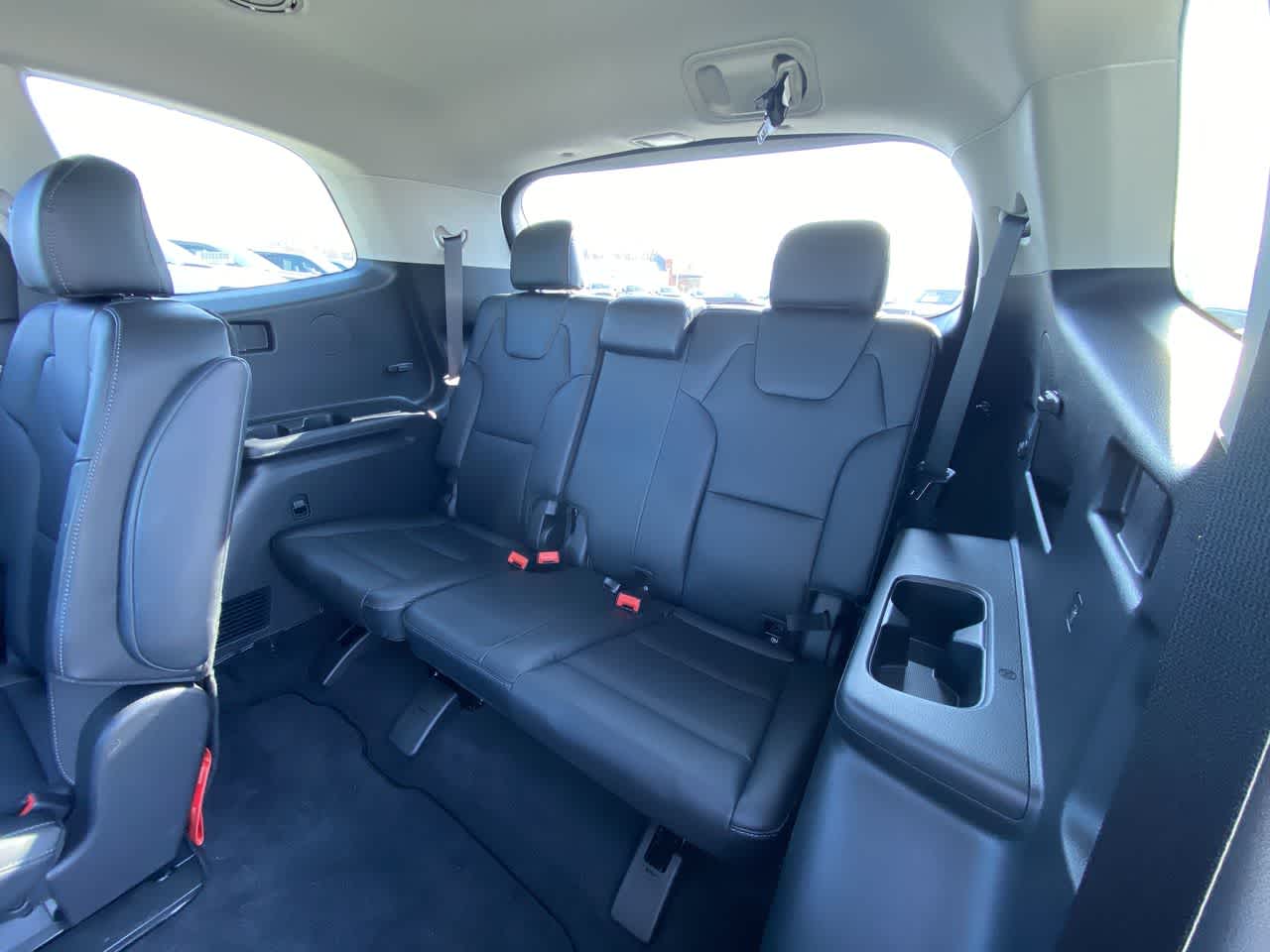 Thumbnail: 2025 Kia Telluride - 25